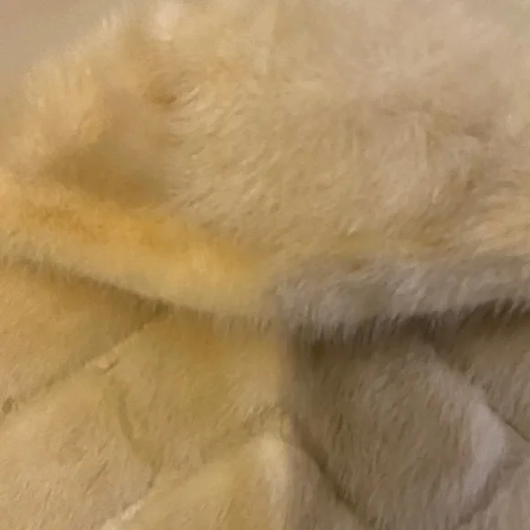 VINTAGE WHITE MINK AND LEATHER COAT - Picture 13 of 15